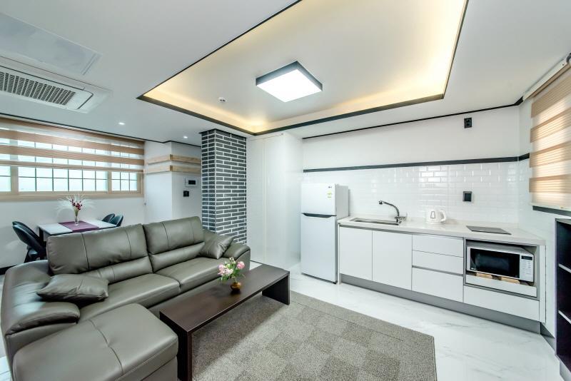 Jeju Skyhill Pension Seogwipo Eksteriør billede